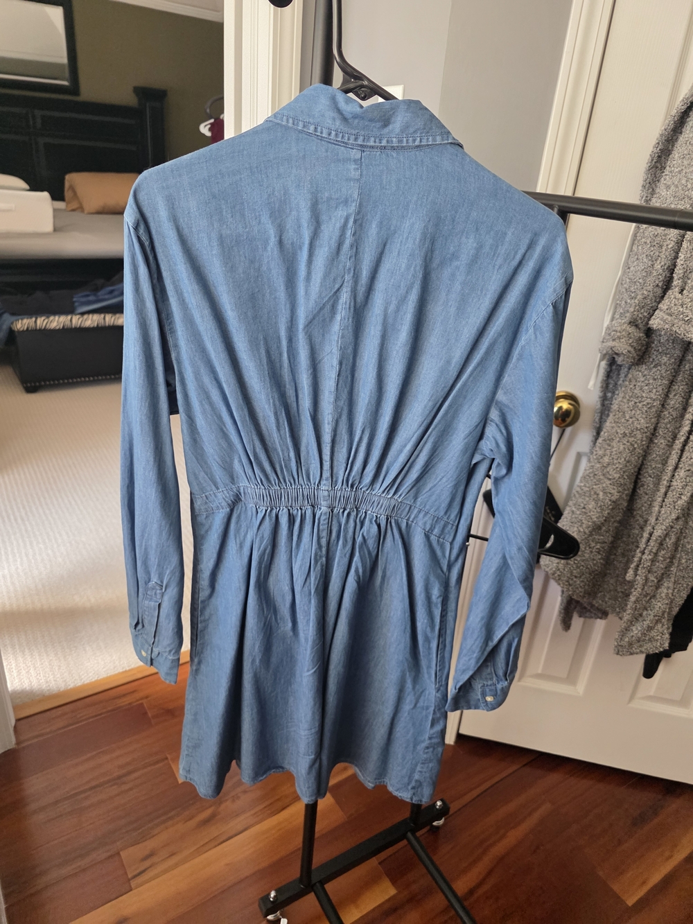 GAP Denim Dress in Chambray Blue - Picture 3 of 4